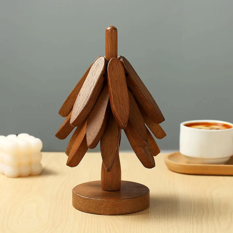 Trebrikke i Valnøtt - Stilig og Praktisk, Trekunst for Ditt Bord, Sett med 3 Trebrikker, Kreativt Sammenleggbart Gryteunderlag