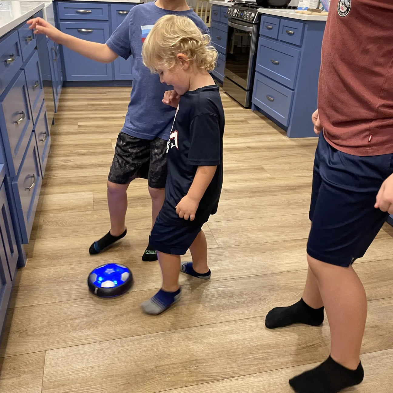 FamilyGlow™ Indoor Ball – Sikker fotballlek for hele familien