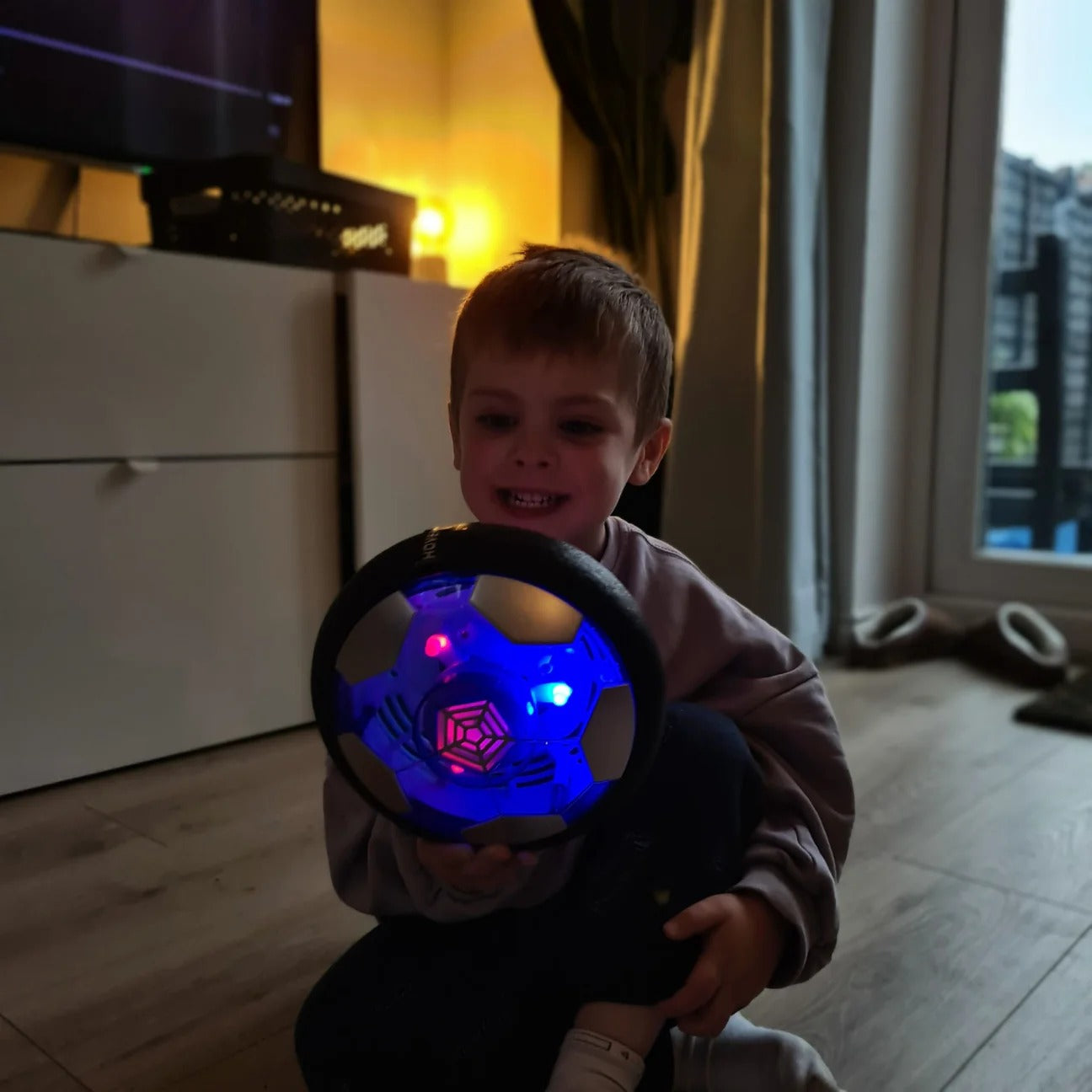FamilyGlow™ Indoor Ball – Sikker fotballlek for hele familien