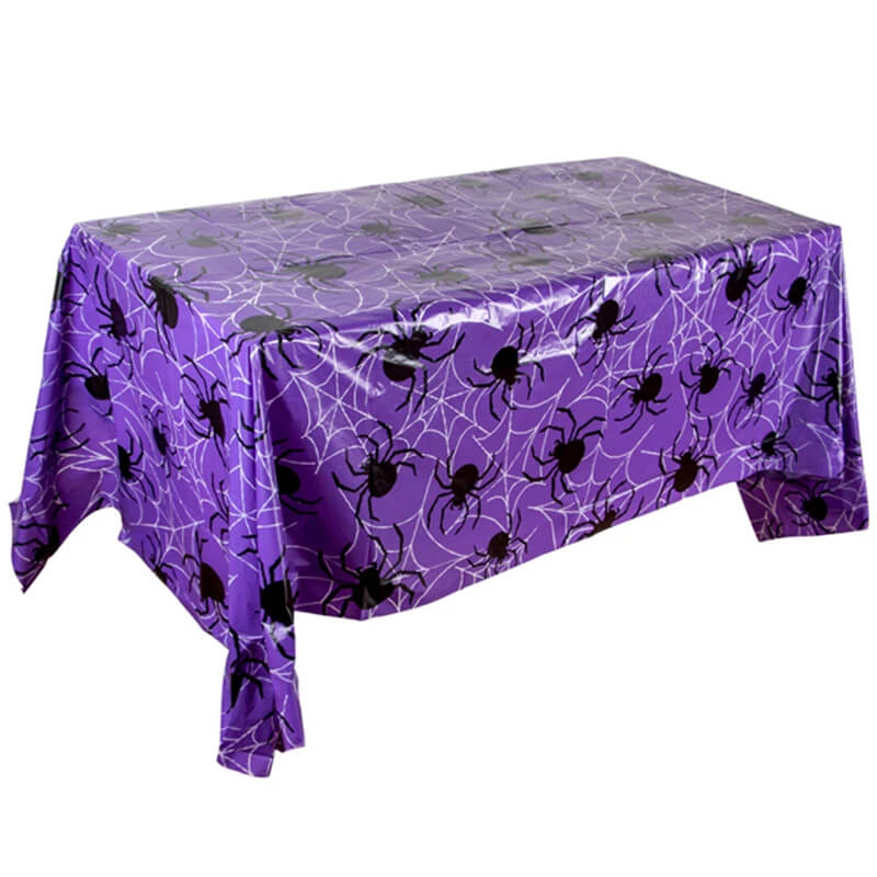 Halloween Duk med Gresskar og Spindelnett – Plastduk for Festbord og Hjemmeinnredning 220x130 cm